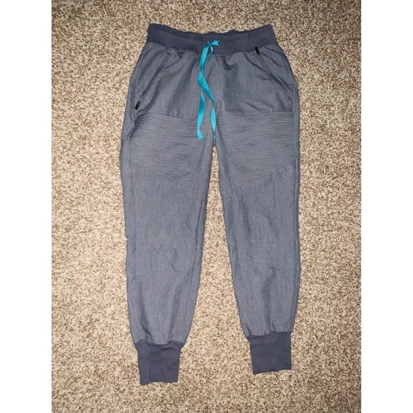 Grey Figs set - Picture 3 of 4